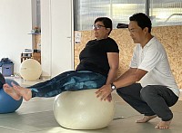 Every individual's body has its own posture and fitness level. Grand Master Hironori guides you to discover your unique comfortable posture and achieve dynamic postural stability